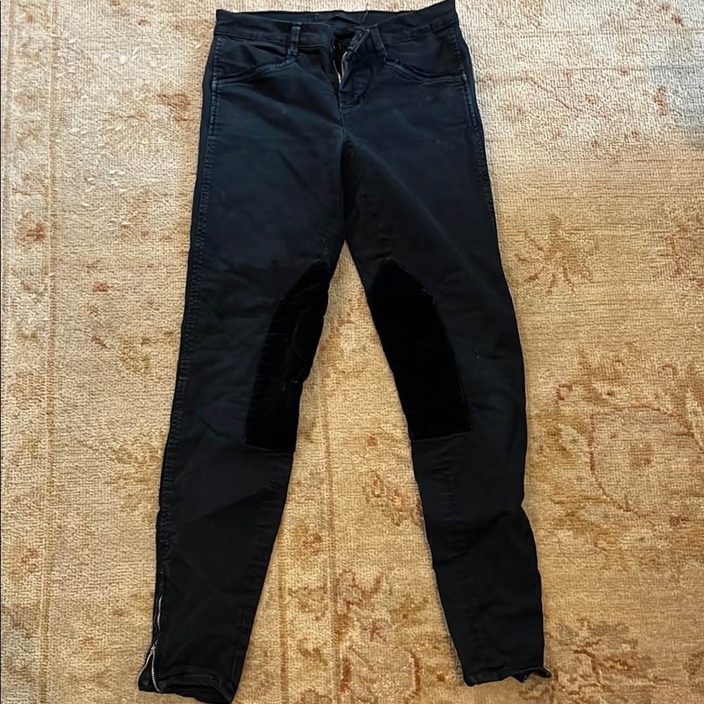 Black j brand pants 
GUC